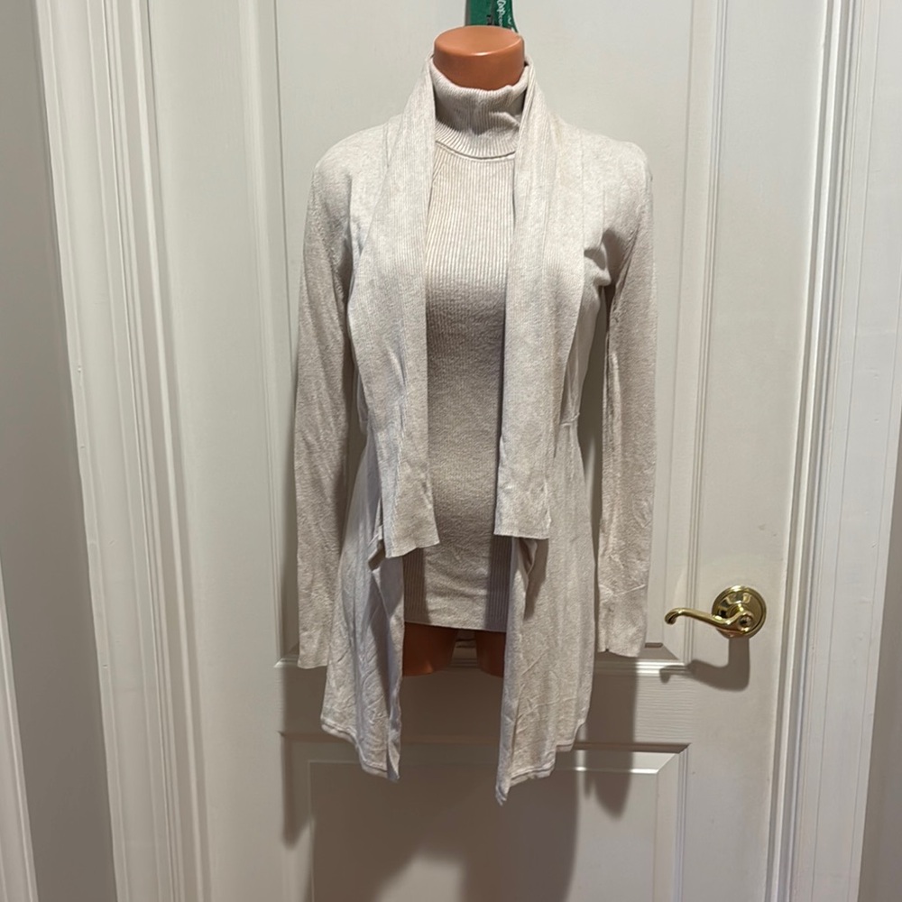 WHBM 2p Sweater Twin Set Cardigan Sleeveless Turtleneck Oatmeal XS PS EUC $178